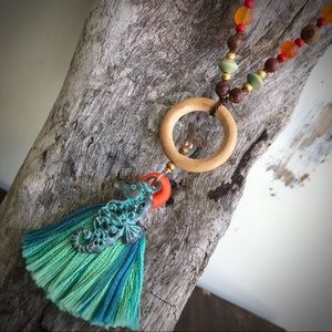HAWAIIAN BETTY hand-knotted, mala style necklace